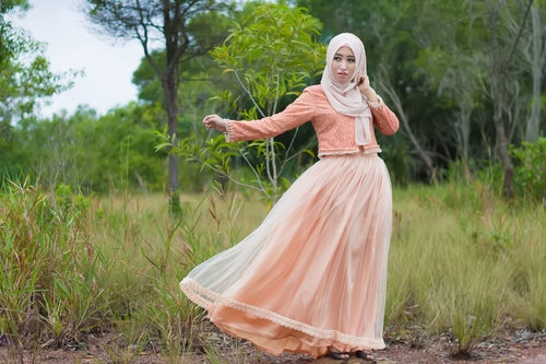 me with my own dress designing feeling so graceful#ClozetteID #GoDiscover #HijabFestive #dress #peach #pastel