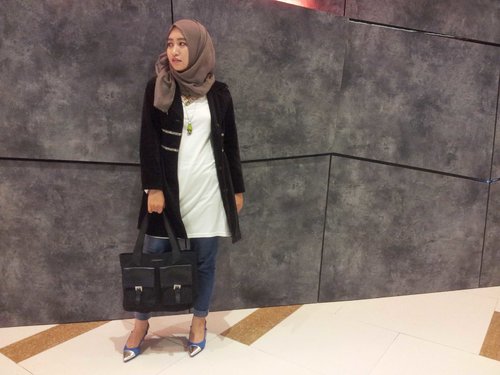 my western style with my gorgeous heels from summit 'simple & match'#hijab #ootd #blogger #fashion #ClozetteID #GoDiscover #ItsSoYou