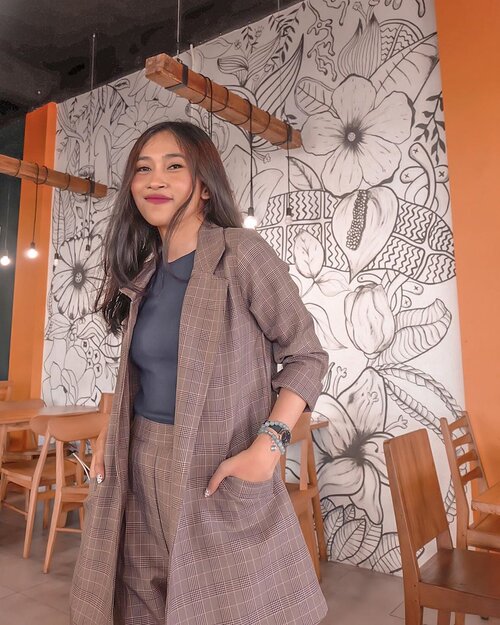 😎
-
📸 : @nanakecild
-
#clozetteid #coffeeshop #coffeeshopjakarta