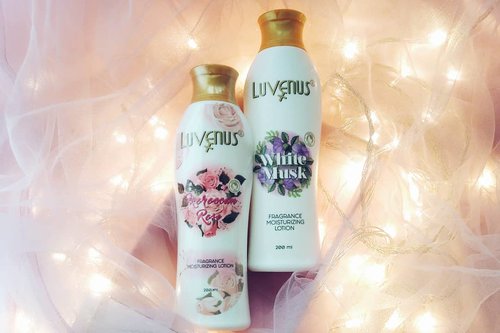 •New travel-mate in my pouch makeup; LUVENUS Fragrance Moisturizer Hand and Body Lotion. Without parabens nor alcohol, these comes to be your must-have-items through this year! And I love the scent so much 😍Anw, to those who wants to try these products, saya bersedia share in jar for free 🙆 Cukup bayar botol kecil dan ongkirnya saja. Nanti kalau ternyata suka dengan aromanya dan cocok, silakan langsung pesan full size di instagram @luvenus.id 😆Read full review about #LUVENUS at unidzalika.com_______________________#clozetteid#RekomendasiUniDzalika#Luvenus #LuvenusBodyLotion