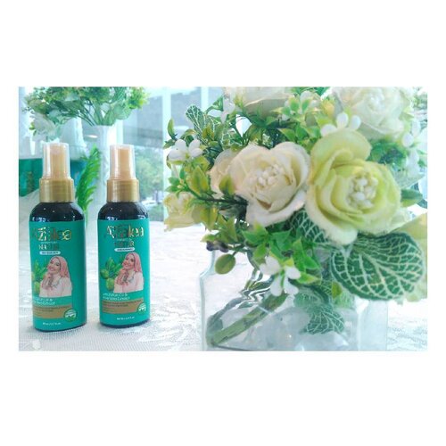 Hair Hijab Mist dari Azalea Hijab ini mengandung minyak zaitun dan ekstrak lidah buaya. Dia jadi perawatan harian untuk rambut kita. FYI, wanginya enak dan saya suka. Ya kamu tahulah, saya semsitif dengan wewangian. Kalau sampai saya suka, tandanya ini wangi yang nggak menyengat atau nggak pasaran. Perlu dicoba! Hehe.

#azaleahijabdating #azaleahaircare #haircare #haircaretips #hijabblogger #hijabhaircare #ClozetteID #bblog #hijabfashion