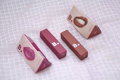 As promised, the review on these babies from @b.bybanila_official is up on #NatashaJSdotcom ! Simply click the link on mh bio to read ^^
.
.
#NatashaJSreview .
.
.
.
.
.
.
.
.
.
.
.
.
#clozetteid #review #ggrep #lipstick #korean #ggrep #likes #beautyblogger #비바이바닐라 #립모션 #뷰티블로거 #리뷰 #셀스타그램 #좋아요