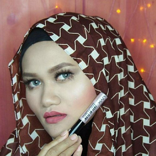 Lebaran Makeup Look

my #lebaranhaul
NYX Away We Glow Liquid Highlighter, cause i'm a big fans of glowing thingss

That's my #lebaranhaul
With #NYXCosmeticsID and #sociolla

I think i deserve to win because i'm a big fans of @nyxcosmetics_indonesia
That always be so generous in every event, every occasion give so many ideas and forcing beauty lovers to create more and more, better and better. That was how much NYX has inspired me. A lot! And Sociolla brings easier way to found them, esp when you are out of town that NYX counter doesnt exist yet. Love you both! NYX and Sociolla! 
Tell me what is your #LebaranHaul Guys?
😚😘
.
.
.
@beautytalk.indo #beautytalk_indo
@bvlogger.id #bvloggerid
#neverstoplearning #mualyfe #makeupartistjakarta #muajkt
#beautyblogger #bvloggerindonesia #beautyreview #beautynesiamember #makeupjunkie #playingwithmakeup 
#muajakarta #muajkt #underratedmuas #ibubekerjadirumah #bismillah #beautybloggerid #undiscovered_mua #Clozetteid