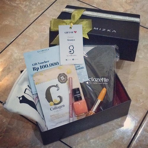 Thank you @clozetteid for the beauty hampers! Super love them! 
#COTD #clozetteid #hampers #beautyhampers #clozettequiz
