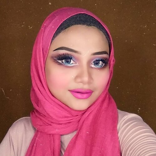 Akhirnya berani upload juga setelah beberapa minggu , hampir expired 😬 disini aku ikutan #bratzchallenge ☺️😊..Product used menyusul.......#bratzdollmakeup @cerita.cantik , @buat.cantik #livingcoral2019 @bunnyneedsmakeup @tutorialmakeupkece @indobeautygram @wakeupandmakeup @tips__kecantikan @makeuptutorialindo@indobeautysquad @beautybloggerindonesia.#likeforlikes #instadaily #ootd #instamakeup#makeup #instamakeup #toptags @top.tags #cosmetic #cosmetics #likes #concealer  #eyebrows #lashes  #beauty #beautyantusiat #beautybloggermakassar #beautybloggerindonesia #makassar #pixycushionmakassar #otwoocosmetics #socobox #Uswahmakeuptutorial  #Clozetteid #pixycushionmakassar #cushionpixymakeitglow #makeupforbarbie #makeupaddict #makepgirlz