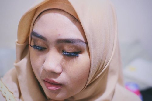 Warm Summer MakeUp

#bvloggerid #clozetteid #beautytalk_indo #beautyblogger #beautybloggerjakarta #girls #makeup #eventreport #beautiesquad #clozetteid #beautynesia