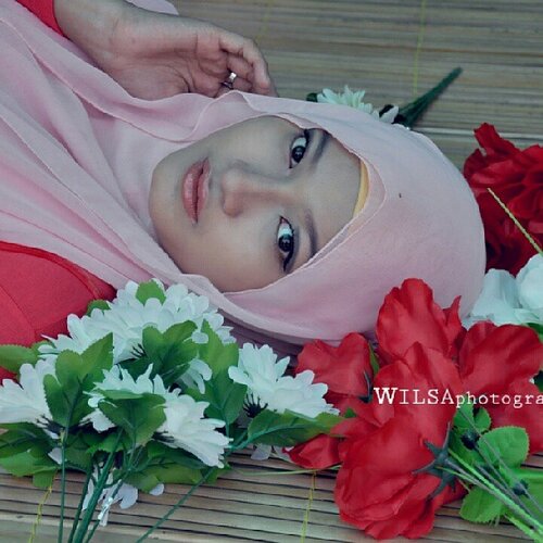 #alfifanni#hijaber#hijabstyle#hijabfashion#hijabday#instapict#instafame#instagram#instadaily#makeupbyme #clozetteid