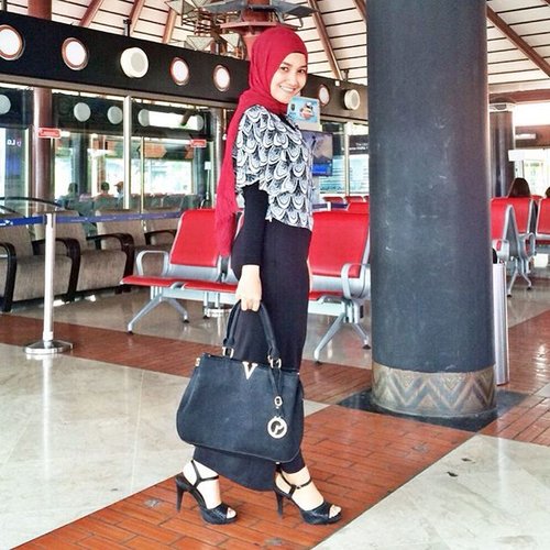 Earlier today at Soetta Int'l Airport. Holiday is coming really soon ✈️❤️📷 : @chaeruellanwar #ClozetteID #vsco #vscocam