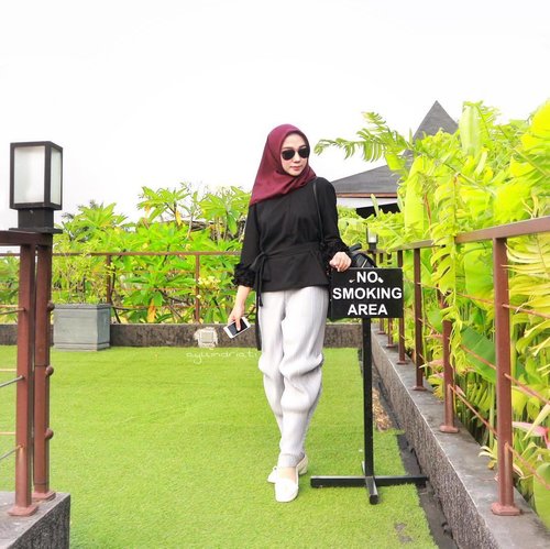 If you can't solve a problem, it's because you're playing with the rules 🚭☠️‼️ ......#OOTDayuindriati #hijab #clozetteid #ayuindriatiXkemenpar