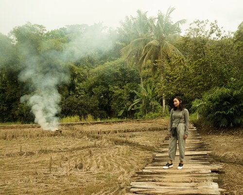 Udara sejuk. Alam yang indah. Memang sungguh indah tempat ini karena benar-benar alam banget tetapi sungguh penyesalan ke tempat ini karena dibalik indahnya alam, ada tempat wisata yang benar-benar tidak terawat. 😔🤬 #rimaangel #beautybloggerindonesia #beautybloggerid #travelling #clozetteid #rimaangelholiday #banyupanas #barabai
