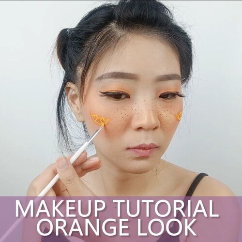 Nah ini tutorial yang dari kemarin kalian tunggu hahaha... Disini aku pake 3 product dari @mineralbotanica .
.
🧡 Perfecting CC Cream in Rosie Pink
Ini bisa ngasih efek tone up sekaligus. Buat yg warna kulit nya fair kaya aku. Pake shade Rosie pink ini COCOK!
.
🧡 Lip Cream in Orange Smoties
Pigmented dan Buildable! .
.
🧡 Moisturizing Lipstick in Fruit Punch
FAVORIT AKU INI! Seger banget warna nya dan tekstur nya bener bener bisa moist bibir
.
More Review nya kalian liat aja deh gimana aku aplikasiin di video yah 🧡 .
.
Kalau kalian mau makeup natural juga bisa kok! Di buat makeup artsy gini aja bisa. Apalagi makeup natural 👌 Kalian tinggal explore aja..
.
.
.
#luellaartistry #luellatutorial #1stGatheringBBV #freshmakeuplook #orangemakeup #colorfulmakeup  #orangemakeuplook #artsymakeup #makeuppemula #makeupremaja #makeupnatural #makeuptransformation #tutorialmakeup #beautyvlogger #beautybloggerindonesia #beautybloggerbandung #beautyvloggerbandung #bandungbeautyblogger #bandungbeautyvlogger #clozzetebeauty  #Clozetteid #pride