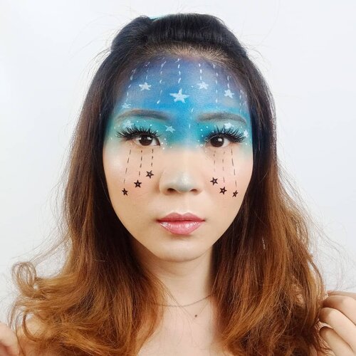 Starry Night 🌌 #luellamakeup.Siapa yg jaman jaman pacaran atau digombalin suka diajak atau ngajak liat bintang di langit,  ngacuuung deh!! Hahaha.. .Inspired @njiecw ..#luellaartistry #starmakeup #starrynight #christmasmakeup #christmasinspo #christmasmakeuplook #clozetteid