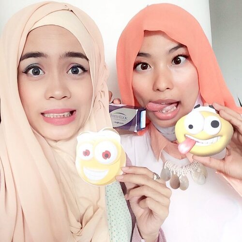 We love our freshlook because the color make our life so colorful 😆😆😆💞💞💞
.
.
#clozetteid #freshlookID #freshselfielookjkt ##hijabers #hijab #selfie #freshwefielookjkt