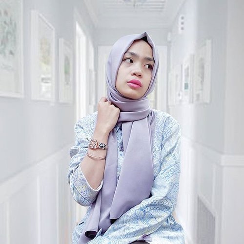 wear my pastel batik today.. 😚💕T.G.I.F 💗💗💗.#ootd #ootdindo #hijab #clozetteid #hijabootdindo #batik #pastel