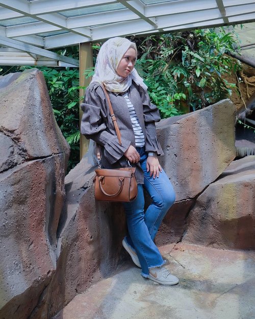 Your calm mind is the ultimate weapon against yor challenges. So relax ... ... Jass outer brown from : @havvalabel.Anis pashmina red : @hijabenka . .#hijabenka #hijabenkaxme #hijabenkalook #clozetteidgirl #clozette #clozetteid #clozettedaily