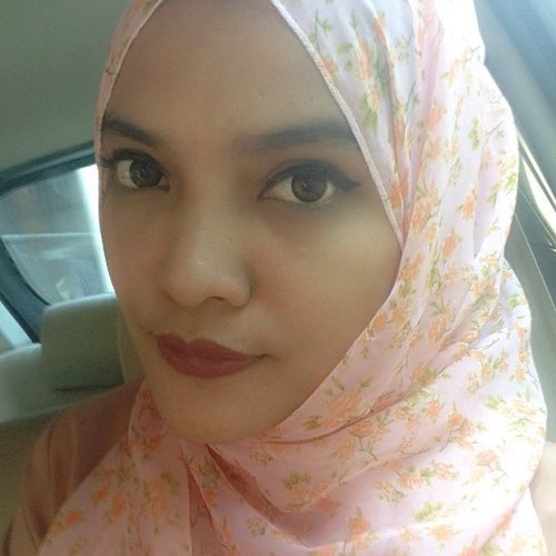 I am a big fans of #purbasari no.83 💋💋💋 Dan lipstiknya makin hari makin pendek, dan muter2 pasar ga nemu2, tolong yg ada info jualan mau ya 😁😁 #selfie #photooftheday #makeup #makeupaddict #hijab #hijabers #ClozetteID #jualpurbasari