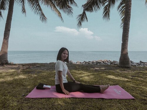 Poundfit with a view 🌊🌴 #clozetteid