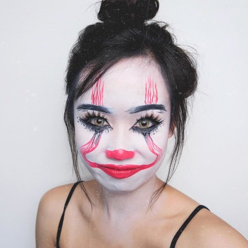 MY CURRENT GO TO MAKEUP! 😂😂😂 tutorial coming soon 😜
Inspired by @ida_elina ,her interpretation of pennywise clown as in IT movie! 
Tag your friend who would SLAYYY 🔥🔥this makeup look 👇🏼👇🏼
.
.
.
#ibv #ibvlogger #indobeautygram #ivg #ivgbeauty @indovidgram @indobeautygram #hudabeauty #clozette #clozetteid #undiscovered_muas #make4glam #wakeupandmakeup @undiscovered_muas @featuremuas @underratedmua #beautyjunkie #beautyenthusiast