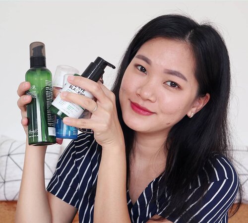 Good morning, apa kabar semua? Akhirnya aku share product emptiesku lagi 😁.Videonya sudah ada di YouTubeku ya 😉.#clozetteid #ProductEmptiesLuci #reviewproduct #SkincareKorea #SkincareAddicted #skincareroutines #OilySkin #acneprone