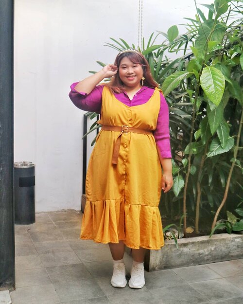 Feeling vibrant. 🍠🍠🍠Dress from: @denoxdb_customsize Kemeja ungu gonjreng hadiah ultah jaman dahulu kala gtau beli dimana. Sabuk: shopeeSepatu: @pvnshoes #shoxsquad #Clozetteid #clozetteootd  #ootdbigsizeindo #fashion #cute #ootdplussize #ootdcurvy #ootdplussizeindo #curvy #clozetteid #blogger #bblogger #beautyblogger #surabayabeautyblogger #sbybeautyblogger #curvygirl #plussize #endorsementindo#endorsement #bodypositive #celebratemysize #ootdindonesia #ootdindo #curvywomanindo #influencersurabaya #beautyhasnosize #missbbwindonesia #ootdredhacs #redhacsmixnmatch