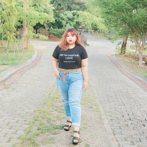 I really miss taking picture outside! 😤😤
#Clozetteid #ootdbigsizeindo #fashion #cute #ootdplussize #ootdcurvy #shoxsquad #ootdplussizeindo #curvy  #fashionaddict #fashionstyle  #curvygirl #plussize #endorsementindo
#endorsement #bodypositive #celebratemysize #ootdindonesia #ootdindo #curvywomanindo
 #influencersurabaya #beautyhasnosize #missbbwindonesia #ootdredhacs #redhacsmixnmatch