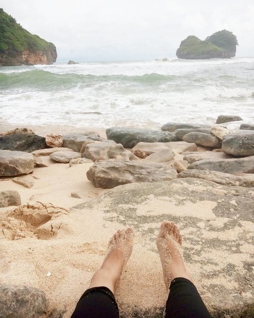 So, how's your holiday?

#vacation #beach #pantaiguachina #pantaigoachina #holiday #malangtrip #ClozetteID