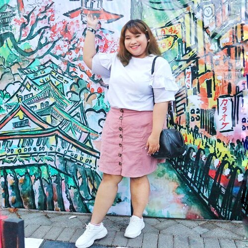 Jalan jalan ke Japan Pop Culture Unesa malah jajan doang 🤣
#diaryjajanredha

#shoxsquad #Clozetteid #clozetteootd  #ootdbigsizeindo #fashion #cute #ootdplussize #ootdcurvy #ootdplussizeindo #curvy #clozetteid #blogger #bblogger #beautyblogger #surabayabeautyblogger #sbybeautyblogger #curvygirl #plussize #bodypositive #celebratemysize #ootdindonesia #ootdindo #curvystyleideasid
 #influencersurabaya #beautyhasnosize #missbbwindonesia #ootdredhacs #redhacsmixnmatch