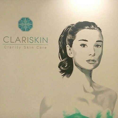 Yesterday was so much fun!! Beauty Blogger Meet Up with @clariskin.id by @womanblitz & @sbybeautyblogger 
We learn the mathematic of our face. It's all about balance, ladies. ❤

#sbybeautyblogger #bbloggerid #beautyblogger #eventsurabaya #beautybloggergathering #gathering #instagood #picoftheday #clariskin #fillers #botox #aestethic #aestethicclinic #klinikkecantikan #clozetteid #bblogger #bloggerevent #beautyclinic #beautyphician #❤ #sbbxclariskin