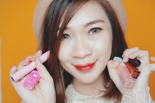 Mari pecinta lip tint Korea merapat ke channel youtube aku,
Aku baru aza post 5 liptint Korea yang paling awet tahan lama

Kira-kira ada ga lip tint andalan kamu juga? Atau kamu punya jagoan lip tint kamu yang lain? Racuni aku juga plz.. Mampir ya ke youtube aku
https://youtu.be/5dEcN6YJqY4

Link ada di bio aku yach
😘😘😘 #shantyhuang #beautyvlogger #beautyvlogger #liptintkorea #liptinttahanlama #review #clozetteid #clozettedaily #instagood #instadaily