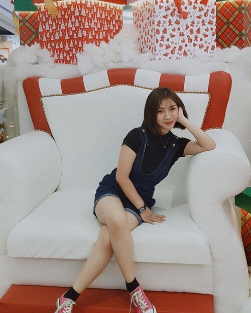 Aura Aura Holiday di depan mata 🥳

#Shantyhuang #ootd #beauty #beautyblogger #beautyvlogger #Clozetteid #Clozettedaily #instadaily #instagood