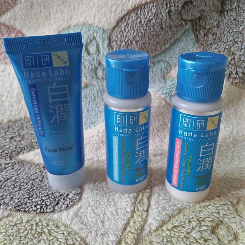 latest trial to deminish my acne scars. Hada Labo Shirojyun starter kit

#hadalabo #hadalaboshirojyun #brightening #skincare #beauty #bloggerbabesid #blogger #lifeblogger #lifeasblogger #clozetteid #clozette