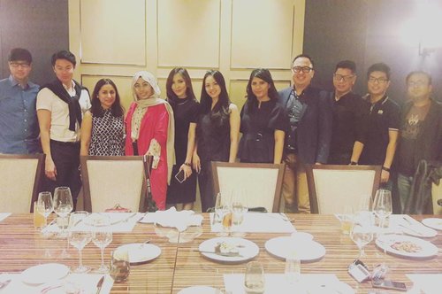 Dinner with Olay Team & our Beautiful Clozette Ambassador. Thank you for having us 😍 
#clozetteid #clozette #workingLife #dinner #BeautyBlogger
