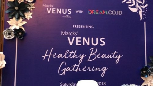 Teaser acara Venus Beauty Gathering kemarin. Thank you @venuscosmeticind and @dreamcoid for having me 💕💕 #bblogger #bloggerstyle #bloggersgetsocial #beautybloggerid #clozetteid #bloggerbabes