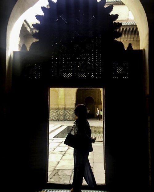 I sailed seas of emotion, to wander a forest of scars. I am a dance of light and darkness, a galaxy of shadow and stars. - R. Queen.
.
.
#hijabfashion #hijabblogger #ihb #bloggerbabes #travelblogger #travelgram #indotravellers #morocco #exploremorocco #marrakech #benyoussefmadrasa #shadow #silhouette #clozetteid #iphoneography #ipreview @preview.app