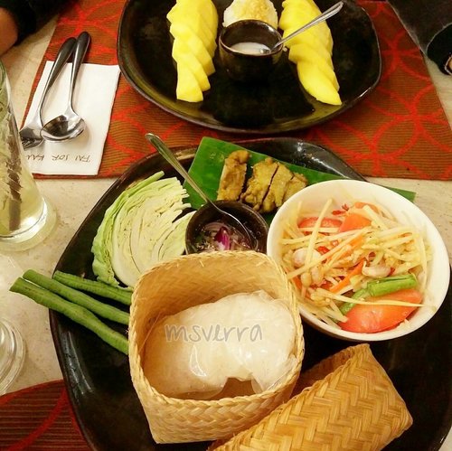 Happy lunch.. Jangan lupa makan sayur Dan buah
.
.
.
.
.
 @ryanaambarwati @jutexgood @uniimala
@happyfresh_id @lighthouse_indonesia #HappyLightVibe #Healthylife #healthyfood #happylife #foodie #Thaifood #Bangkok #Traverra #TraverraBangkok #ClozetteID