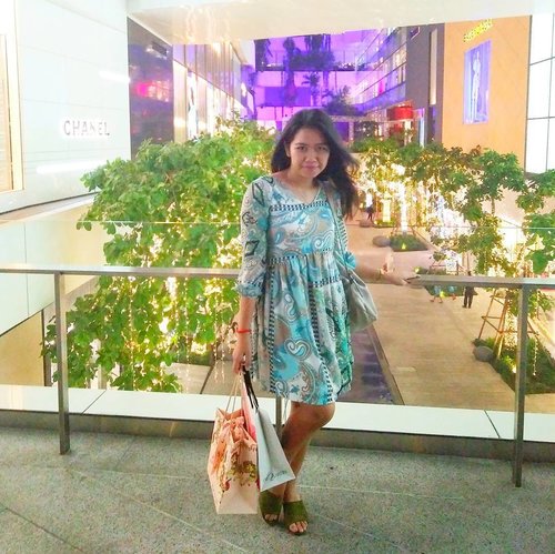 Happy Friday..
Keep smile and always thankful
.
.
.
.
.
#Quote #POTD #OOTD #Tapfordetail #fashion #travelinstyle #emquartier #shopping #mall #bangkok #thailand #traverra #traverrabangkok #ClozetteID