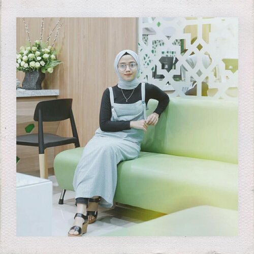 Last week at Aishaderm Clinic Gedongkuning wich is @aishaderm 's first branch in Jogja💚 I've been tryin their treatment btw, full review on my blog sis! Have a good day😘

#Aishaderm #KlinikAishaderm #KlinikCantikMuslimah #Makeup #Treatment #ClozetteID #Clozetter #JogjaBloggirls #Blogger #Bloggers #BloggerJogja #Beauty