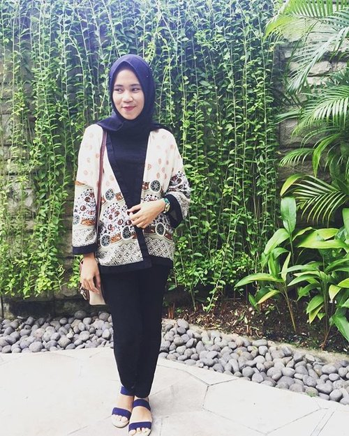 "Today I remember that no one is perfect, my imperfections are who I am." #quotes #clozetteid #clozettedaily #ootd #hootd #hijabootd #batik #kimono #outer #warnasendalganyambung