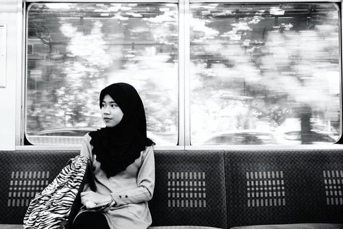 "We dont have to be fast. We simply have to be steady and move on the right direction. Direction is always going to trump speed."...📷 @maimunahsm #PRIORITASSelfie #blackandwhite #greyscale #monochrome #speed #train #clozetteid @xlprioritas