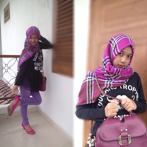 #hotd #hijabers #hijabiqueen #hijabfeature_2015 #scrafmagz #hijabootdindo #hijaboutfitindo #ootd #ootdhijab #clozetteid #ootdhijabers