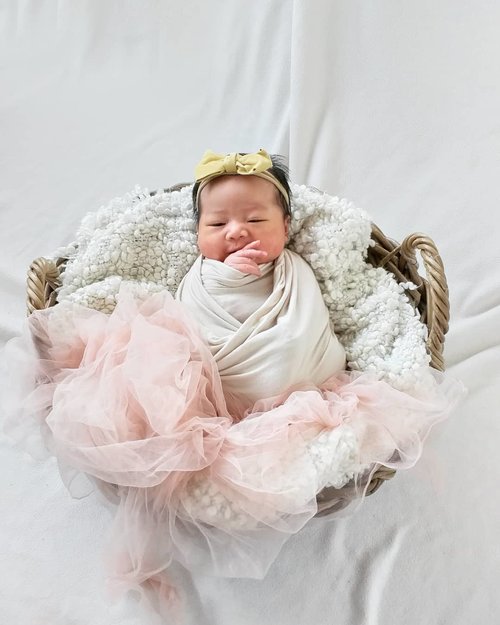 3 days old baby 💕..#Hello #babygirl #ClozetteID