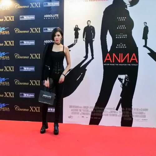 Have I come close to look as fierce as "Anna" 😋
Thanks a lot @clozetteid for the movie screening. Utk kalian yg penasaran se seru apa film Anna ini yuk saksikan di bioskop XXI kesayangan km.

#ClozetteID #AnnaMovie #AbsoluteNewYorkID
.
.
.
.
.
.
.
.
.
#igers#instalike#instapic#instagood#instagram#style#photooftheday#picoftheday#beautiful#beauty#bestoftheday#makeupinspiration#makeuptutorials
#indobeautygram 
#beautybloggerid 
#ragamkecantikan
#makeupindo 
#inspirasicantikmu
#tampilcantik
#undiscovered_muas
#makeupfanatic
#makeupartistworldwide
#bestoftoday #style #makeupjunkie