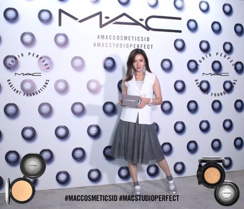 Achieved your Outer Radiance with the New M•A•C Cosmetics Studio Perfect Hydrating Cushion that keeps the glow all day. . . #MacCosmeticsID#MacStudioPerfect