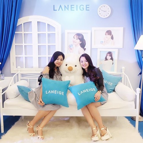 Mandatory photo spot at Laneige Beauty Road 2017🐻💗 You can find a lot of fun acitivities, games, photo spot, and the best promotion deal for all of Laniege products😍💙Don't forget to come to Central Park Mall Atrium because today is the last day of Laneige Beauty Road 2017 @laneigeid #laneigeID #LaneigeBeautyRoad #BeautyVeller #clozetteID
.
.
.
#ivgbeauty #makeupporn #motd #beautyaddict #makeuptutorial #beautyenthusiast #makeupjuunkie #beautyvlogger #wakeupandmakeup #undiscovered_muas #glamvids #instamakeup #makeuplover #beautyjunkie #pinterest #instastyle #ulzzang #styleinspo #styleblogger