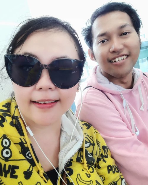 Love your family. Spend time, be kind & serve one another. Make no room for regrets. Tomorrow is not promised & today is short

With lit. Bro..
Edisi norak nyobain MRT
#mrtjakarta
.
.
.
.
.

#brother #sister #sibling #family #brothersister #familyportrait #travelerblogger #womanlifestyle #womantraveler #ritystory  #travelerlife #mytravelgram #instaphotoshoot #womanentrepreneur #photooftheday #picsoftheday #travelgram #clozetteid #qualitytime