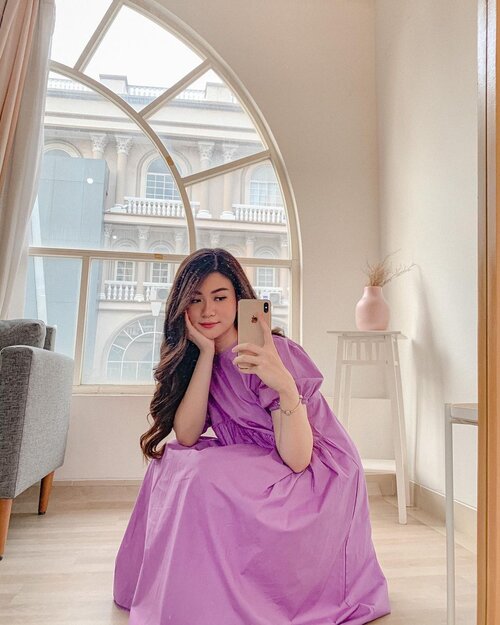 not your babydoll 💜 // look at the extraordinary purple color? 😍 cantik bgtt kann I canttt 🥺👏🏻 
And anyway ini tuh masih upcoming new arrivalsnya @chocochipsboutique , tapiiii gatahan pengen share ke kalian nihh! Fix kalian harus pantengin Chocochips sampe minggu depannn, i won’t tell you kapan launch nya 🚀
Tp dalam waktu dekat kokk! Collection kali ini bener” sparks joy bgttt 😭💞💞