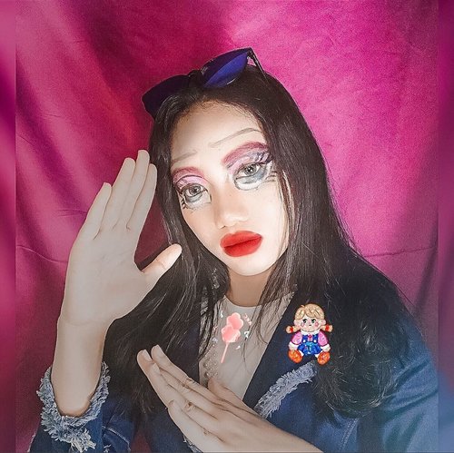 I present to you, @beautefemmecommunityFirst project ever, Dolly Makeup Collab with my fellow Beaute Femme comittees, expect fun projects and collabs like this as part of our activities - we fully expect our future members to be active and supportive ofc!..#beautefemmecommunity #beautefemmecollab#dollmakeuplook #barbiedollmakeup #dollmakeuplook #dollmakeuptutorial #barbiedollmakeup #bratzdollmakeup #clozetteid #clozette
