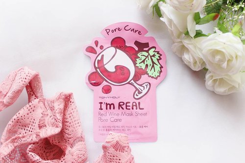 Try this Tony Moly sheet mask to reduce the appearance of enlarged pores while tightening and purifying your skin. You can get this products on @kstyleindo and enjoy any promo & discounts. 💆 Happy Masking!
.
.
.
.
#ClozetteID #BeautyBlogger #Mask #Sheet #tonymoly #indonesianblogger #beauty #flatlay #flower #makeup #pink #white #flatlay #skincare #motd #potd