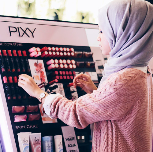 Jangan lupa baca postingan baru aku tentang @pixycosmetics 4 Beauty Benefit Series dan event Sabtu kemarin ✨Aku suka banget 4 produk barunya buat makeup sehari-hari ♥️#MyBeautyMyEnergy #PIXYLetYourBeautyShine.#bloggerperempuan #clozetteid