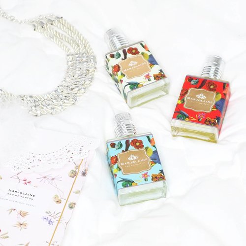 New perfume from @marjolaine.id ❤❤❤
Ada 3 scents yg aku punya je t'aime, dark rose & shimmering 🌌
Review lengkapnya bakalan aku tulis di blog aku & mana yg paling aku suka dari 3 ini ❤ Tunggu ya!
.
.
.
#clozetteid #perfume #fragrance #scents #marjolaine